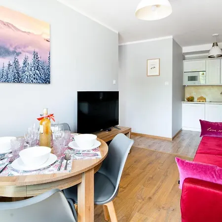 شقة Wonder - W Sercu Karpacza, Blisko Deptaka I Terenow Zielonych كارباش